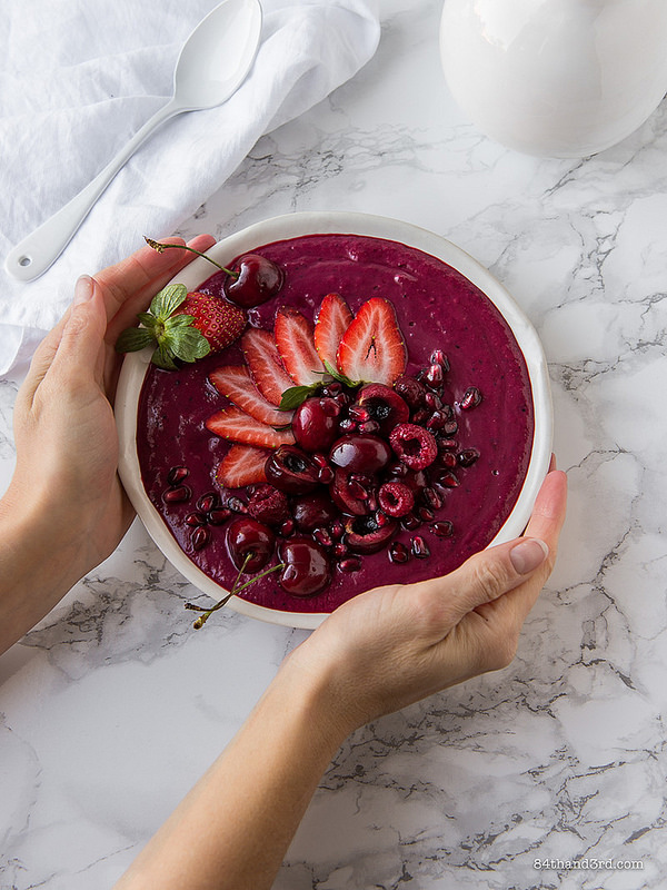 Beetroot Berry Smoothie Bowl2 - Beetroot & Berry Smoothie Bowl