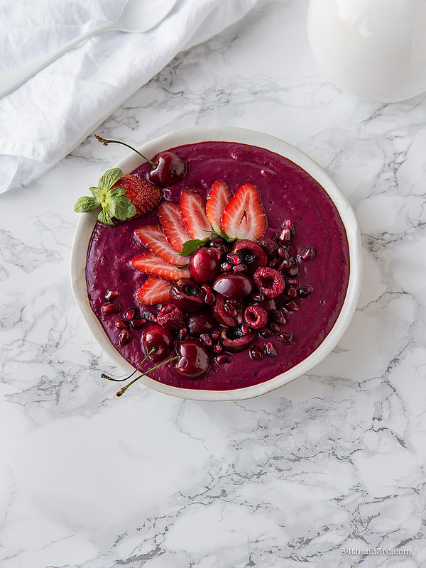 Beetroot Berry Smoothie Bowl4 - Beetroot & Berry Smoothie Bowl